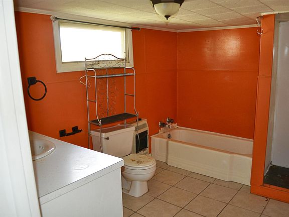 5th image of 115 Brookside Dr