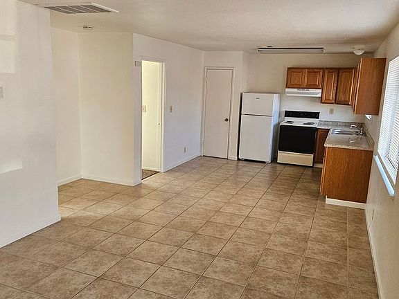 5th image of 419 S Church Ave #208