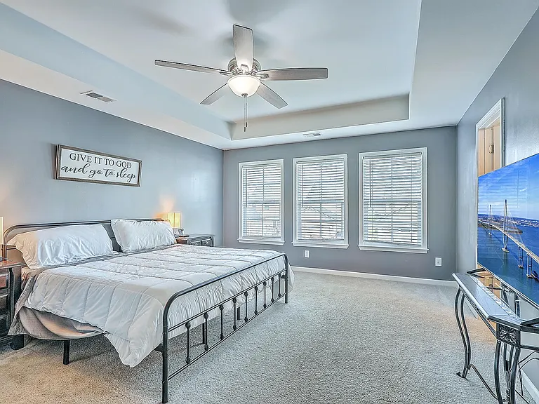 Master Bedroom (photo 1)