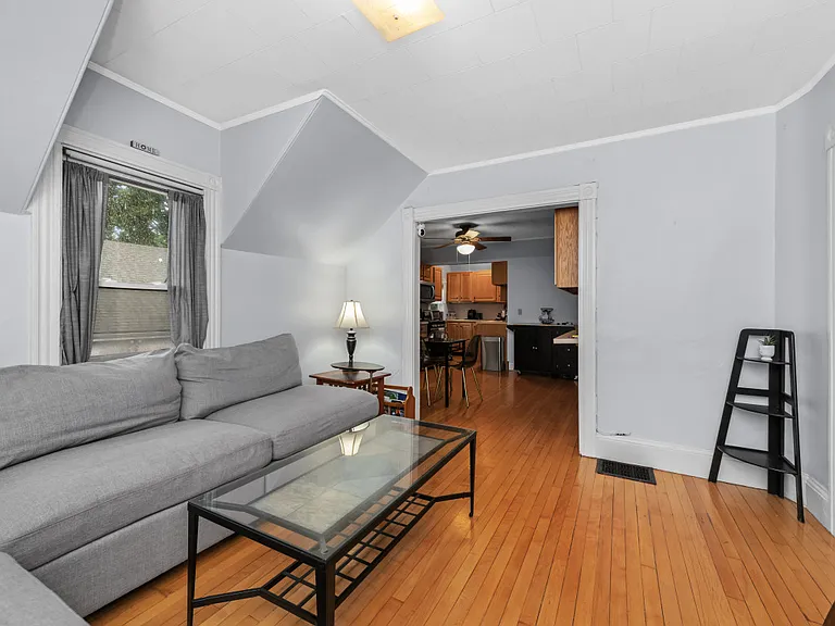38 E Foster St #2 — Photo 6