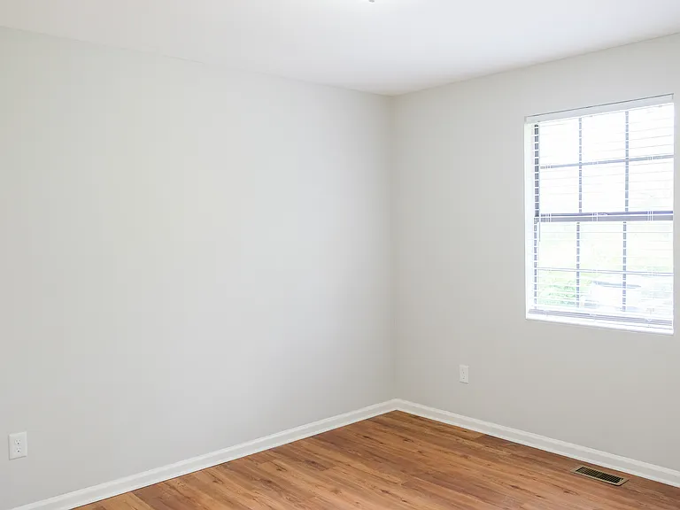420 Eddy Ln #A — Photo 12