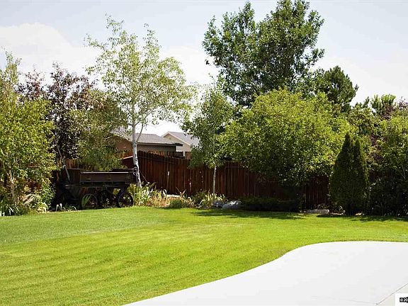 5th image of 2847 La Cresta Ct