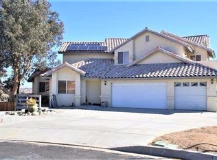 12501 Fairway Rd, Victorville, CA 92395