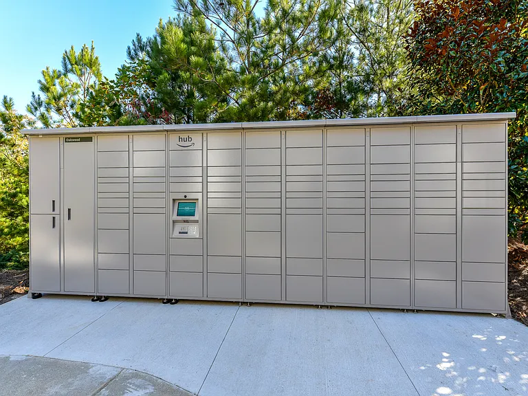 Amazon Hub