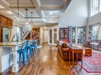 1038 Shadyside Ln, Dallas, TX, 75223