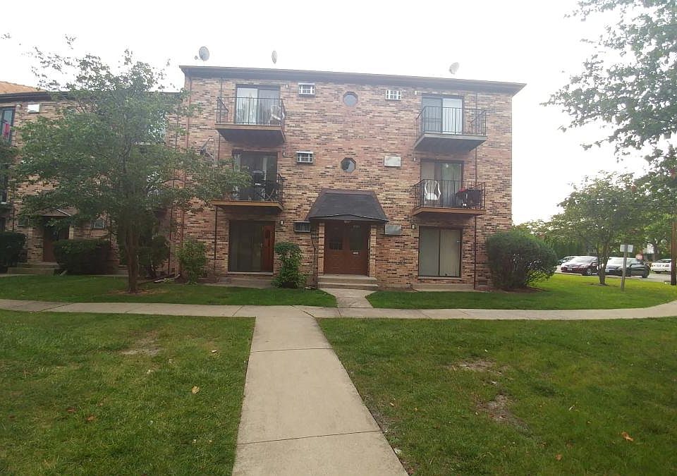 1st image of 1519 N Silver Ln APT 1A
