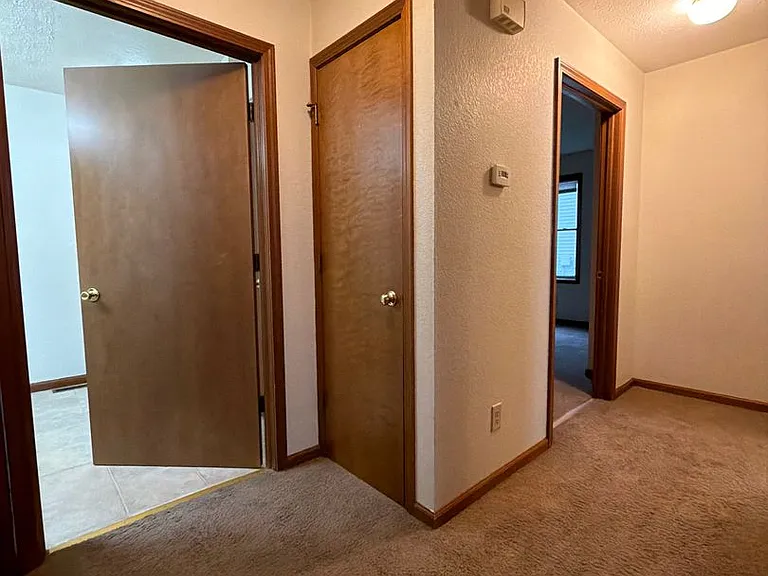 211 Stonewall Ct — Photo 14