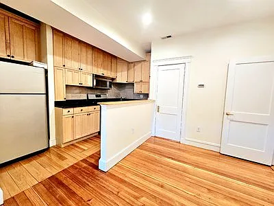 1 bed, 550 sqft, $2,900 — Photo 1