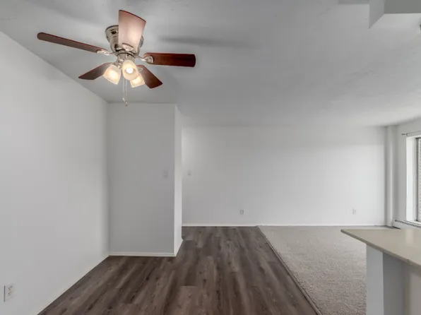 Mark Twain Apartments, 17920 Detroit Ave #376ba2577, Lakewood, OH 44107