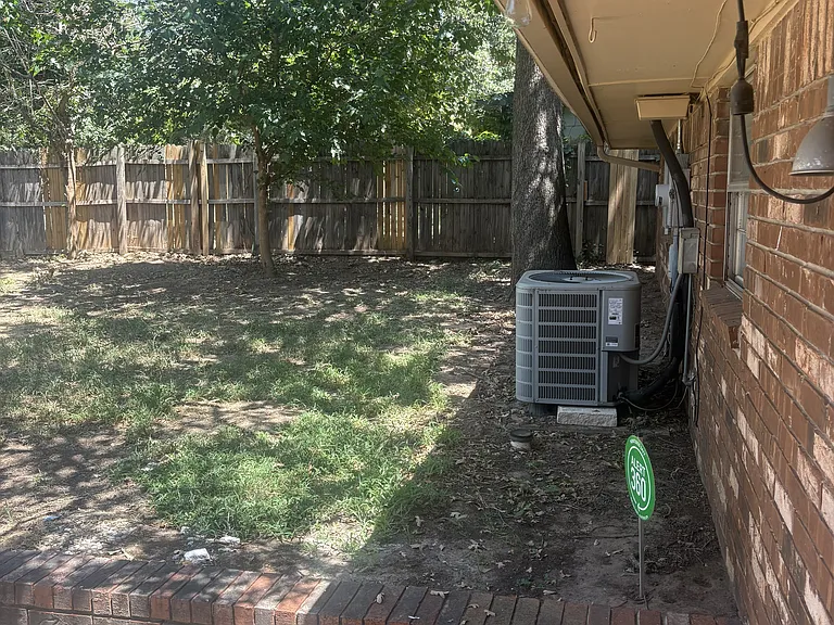 7725 NW 20th St — Photo 14