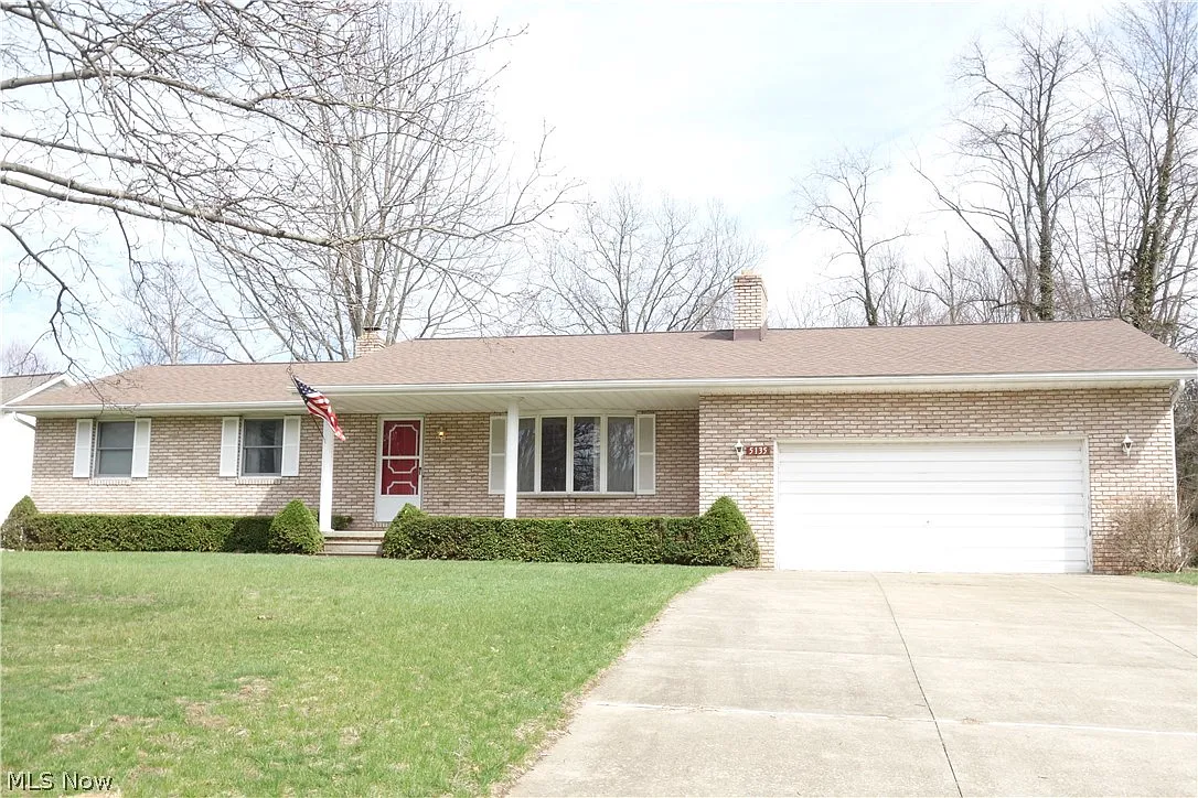 5135 Sheaters Dr photo 1
