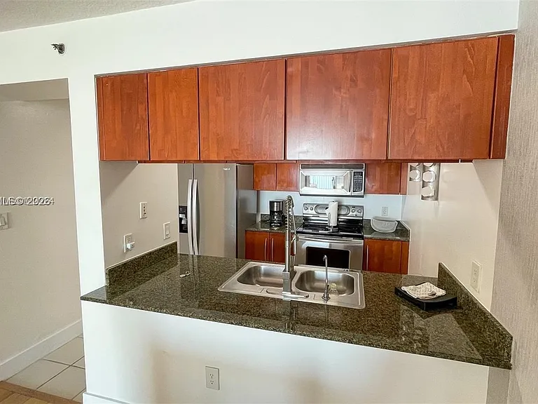 1200 Brickell Bay Dr #1702 — Photo 18