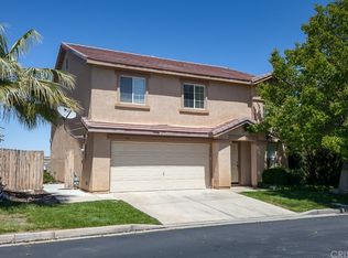 121 Palermo Dr, Palmdale, CA