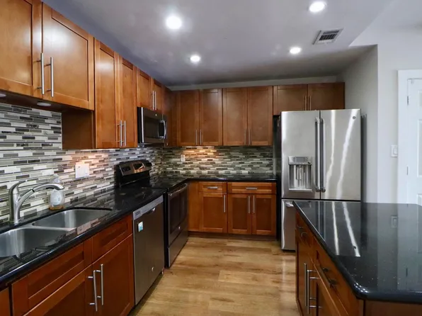 5929 Queensloch Dr, Houston, TX