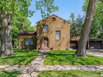 1216 8th Ave S, Clinton, IA, 52732