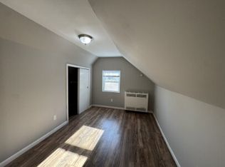 933 Front Ave, Saint Paul, MN 55103