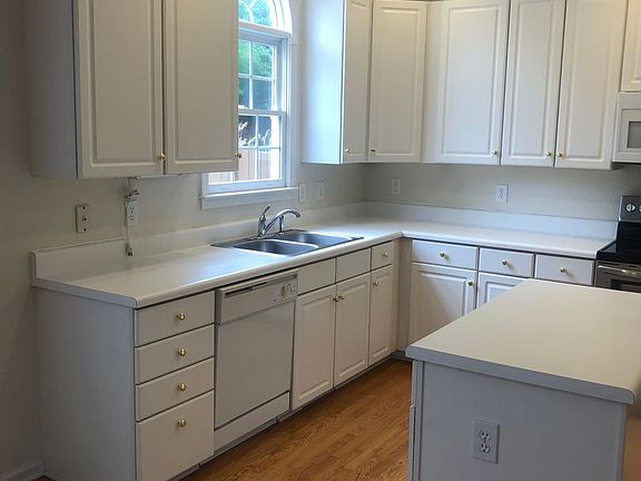 2nd image of 12 Jade Tree Ct