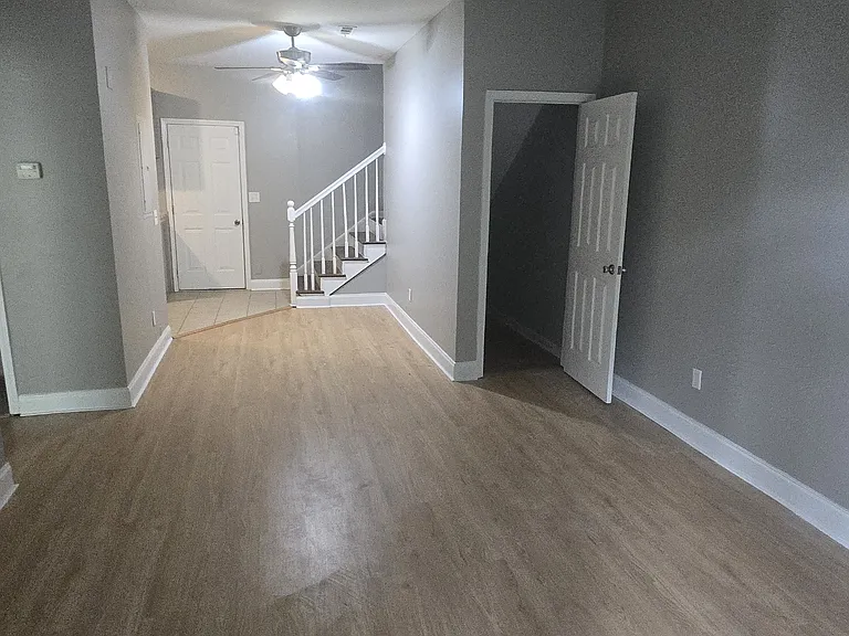 492 Pierce Ave NW — Photo 12