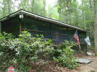 2061 Pine Grove Rd, Fayetteville, PA 17222