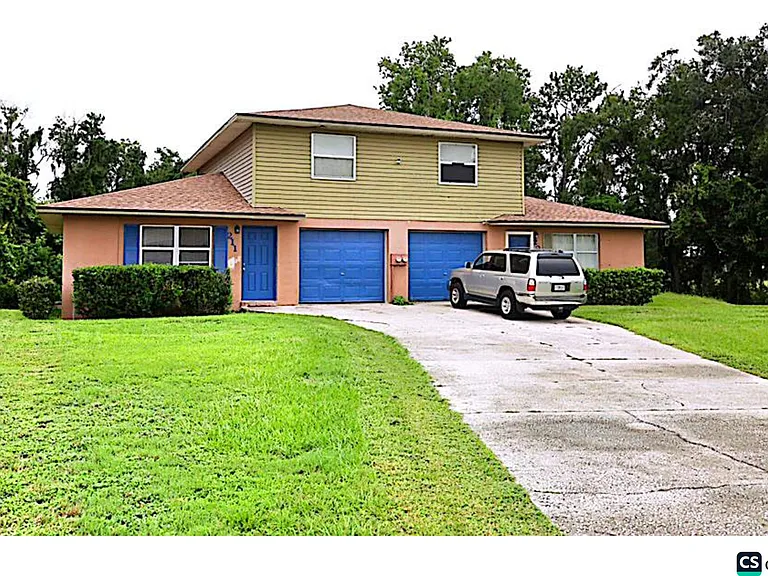 211 Mary Catherine Ct — Photo 1