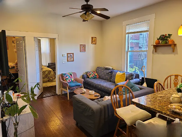 717 Parker St #1R — Photo 3