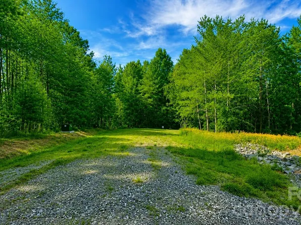 Cb17 Emerald Ct #Cb17, Harmony, NC 28634
