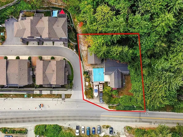 1420 Pipeline Rd, Coquitlam, BC V3E 2X2