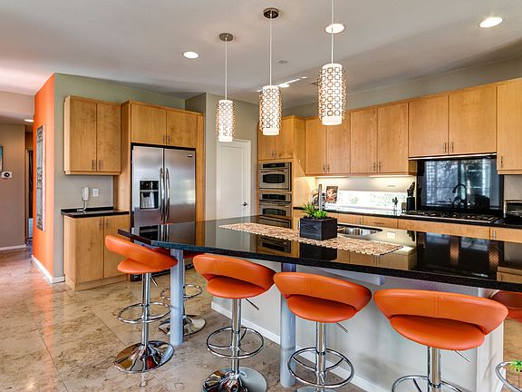 5th image of 539 Soriano Way