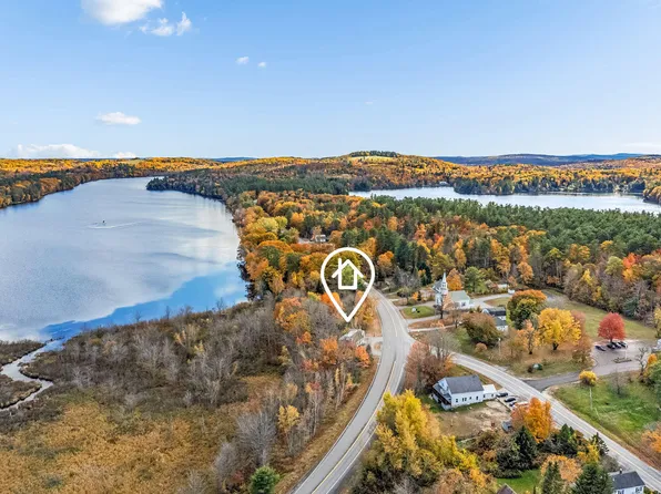 614 Federal Road, Livermore, ME 04253