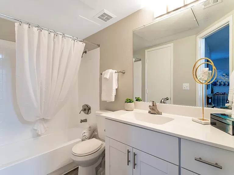 Enclave at Paradise Valley — Photo 12