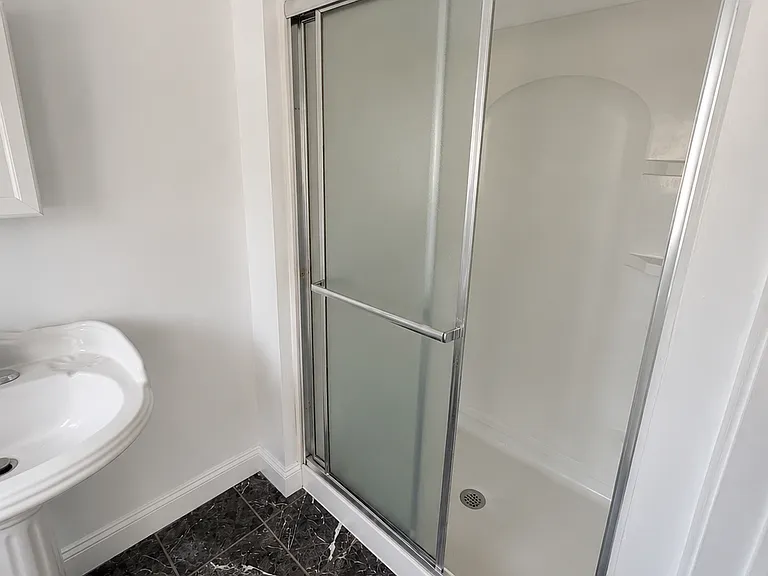 29 Eton Ave — Photo 14