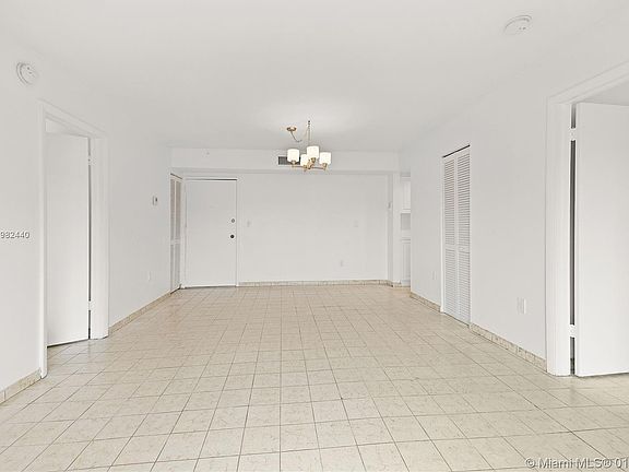 5th image of 4713 NW 7th St #3101