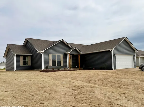 168 Garden Gate Dr, Humboldt, TN 38343