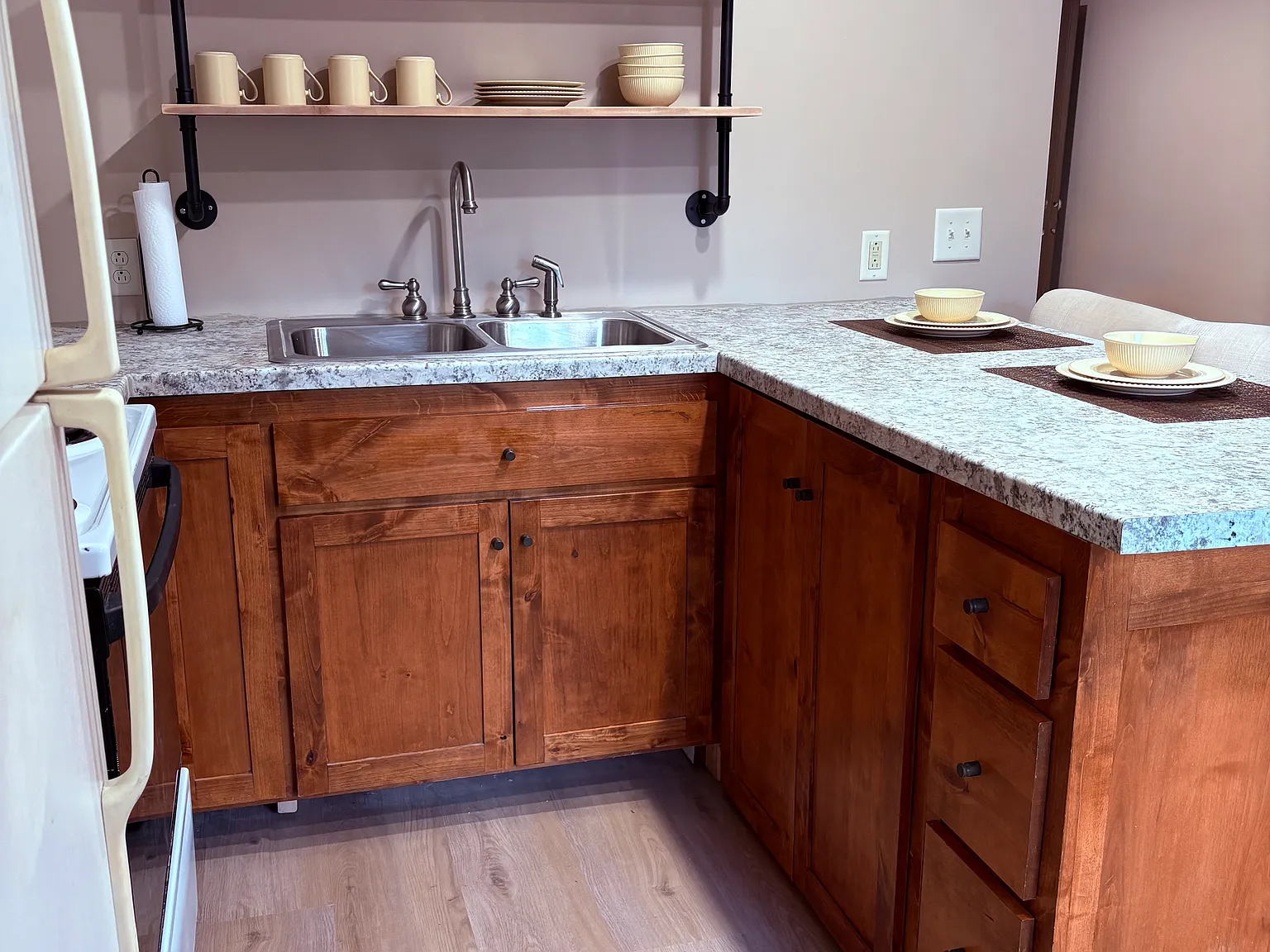 2 bed, 1216 sqft, $1,150 — Photo 3