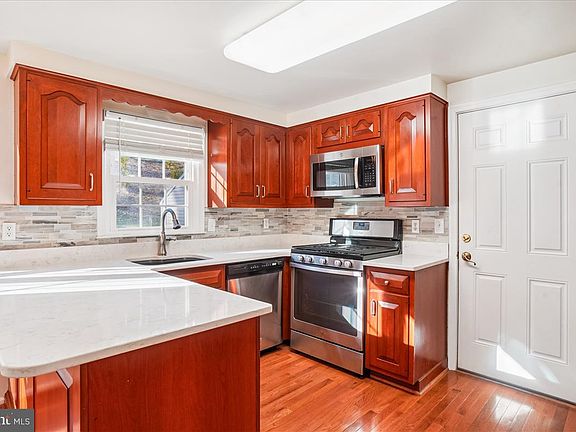 2nd image of 6506 Carrie Lynn Ct