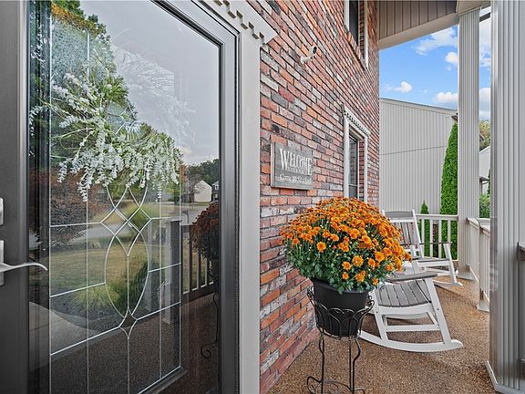 3rd image of 521 Greenspire Ct