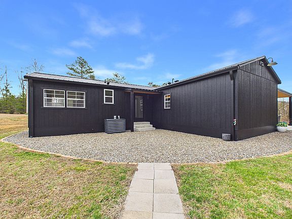 3rd image of 451 County Road 29