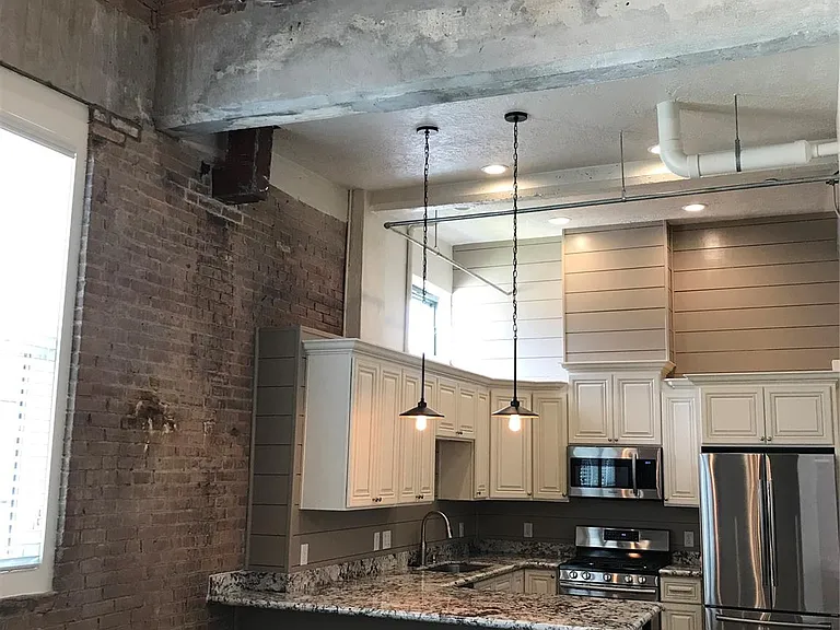 2504 Church St #3 — Photo 2