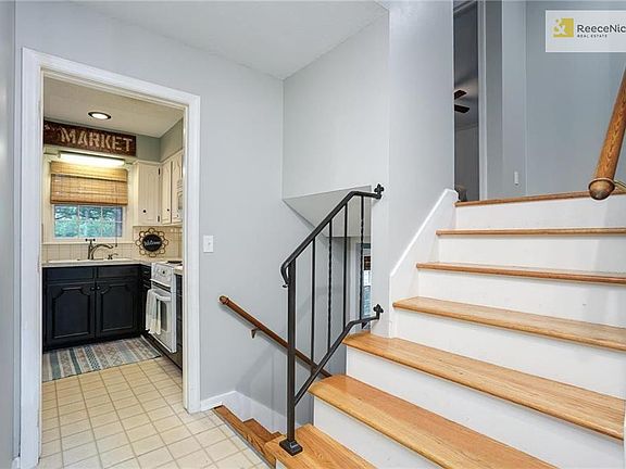 2nd image of 10803 W 96th Pl
