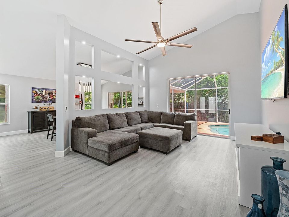 1st image of 5692 NW 41st Avenue