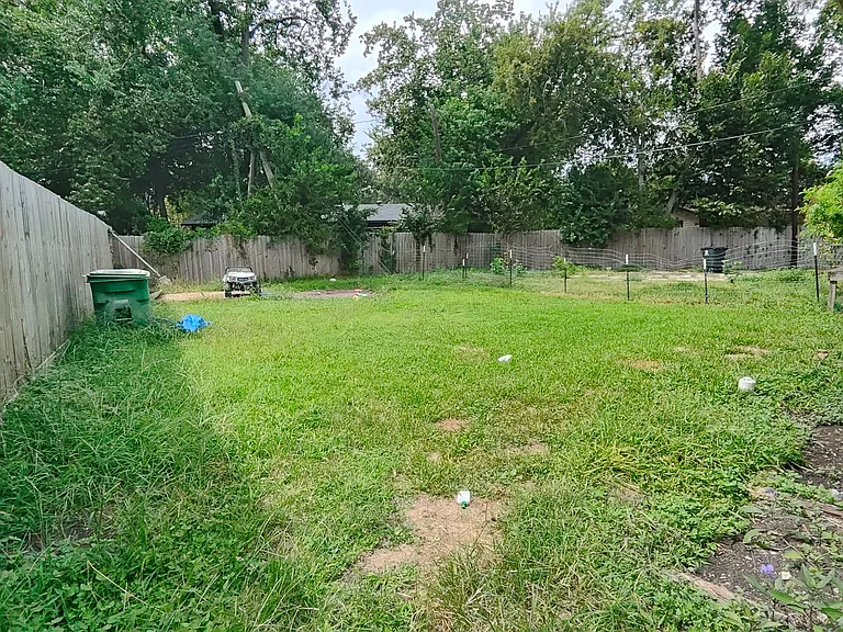 8437 Garland St #B — Photo 2