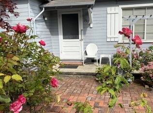 292 Willow Rd, Menlo Park, CA 94025