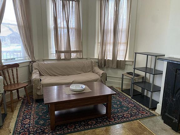 4th image of 516 1/2 Seneca St APT B