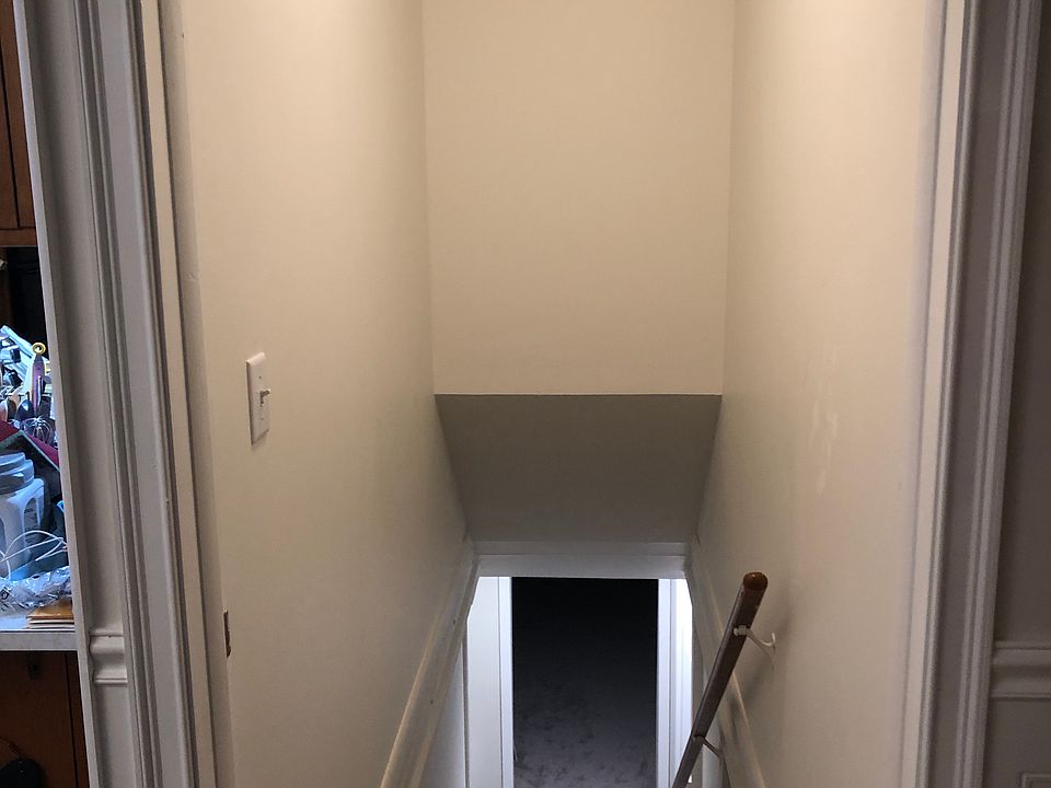 1st image of 1851 Broadmoore Dr
