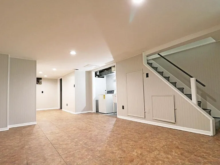 227.1 Gramercy Dr — Photo 7