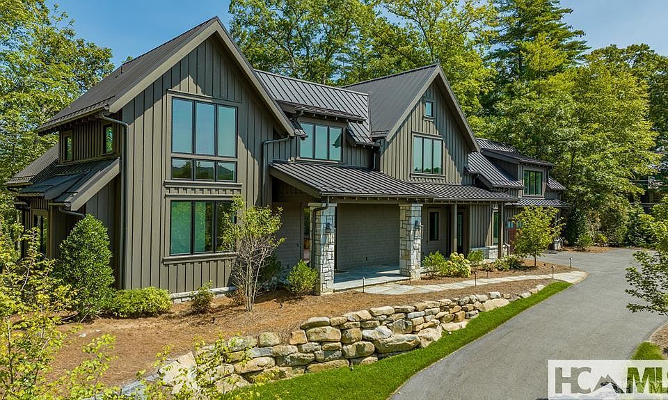 1st image of 33 Sanctuary Ridge Road