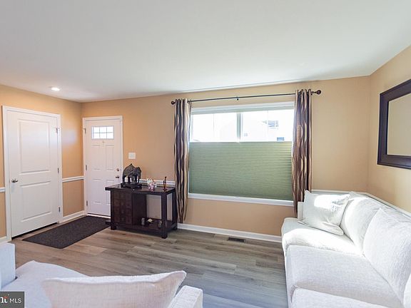 5th image of 236 Surplus Rd