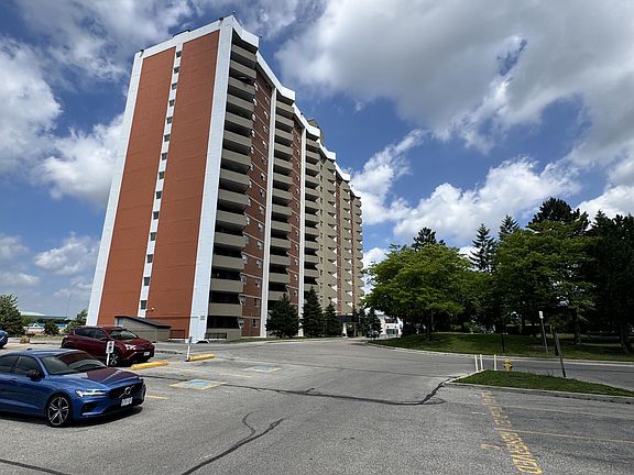3rd image of 1103 Jalna Blvd #904