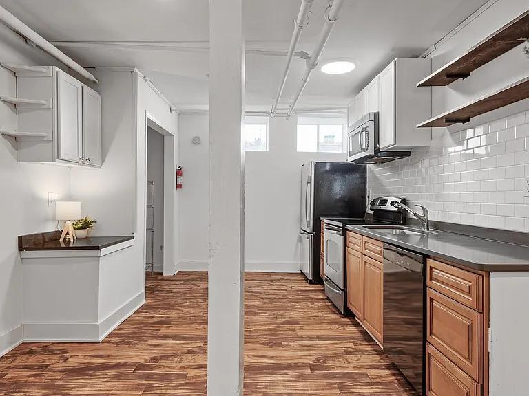 2449 Pillsbury Ave S #1 — Photo 3