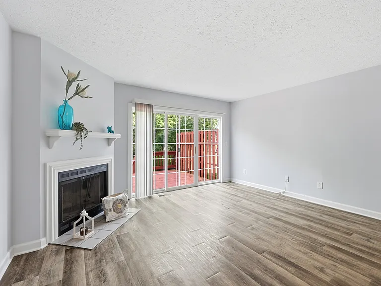 1882 Bennigan Dr — Photo 19